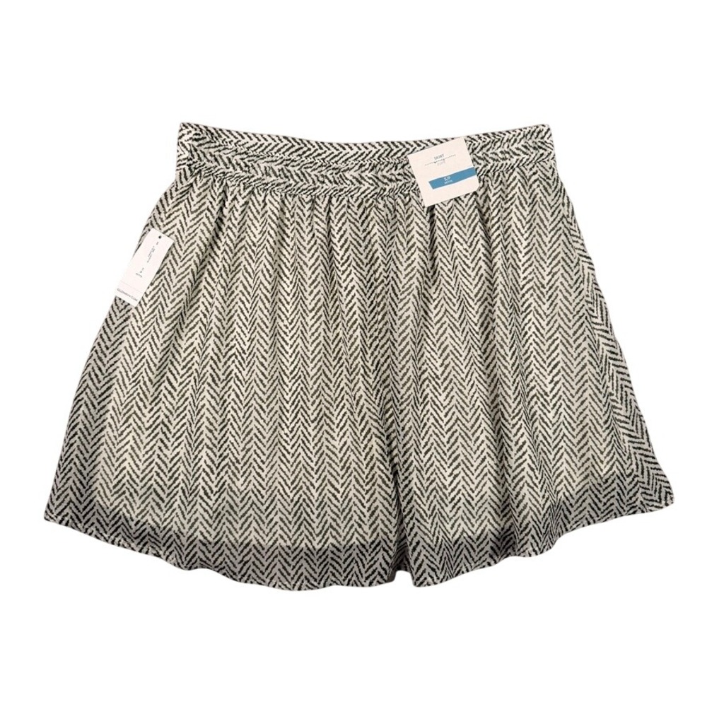 Old Navy Chevron Mini Skirt Size SP Women Black White Chiffon NWT